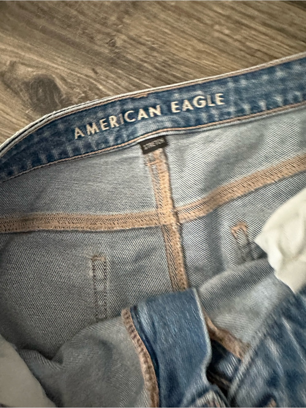 American Eagle Outfitters Light Blue Ripped Boyfriend Jeans - Picture 2 of 3
